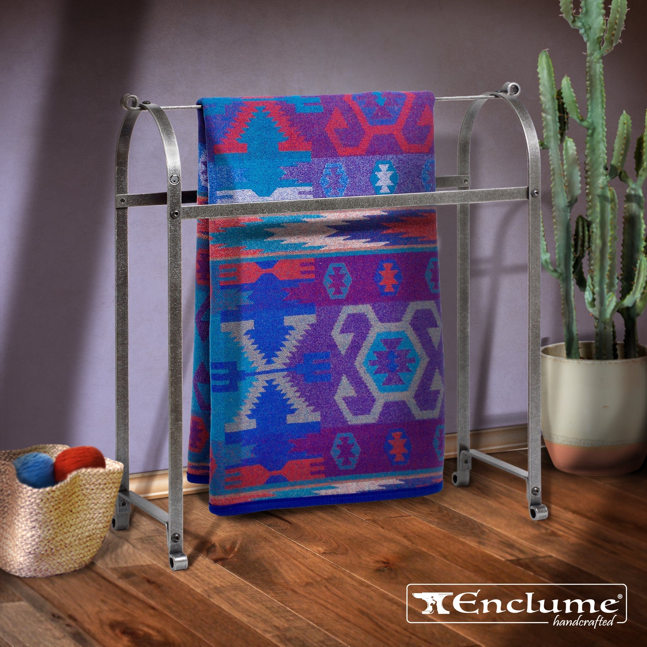 Quilt Rack Hammered Steel